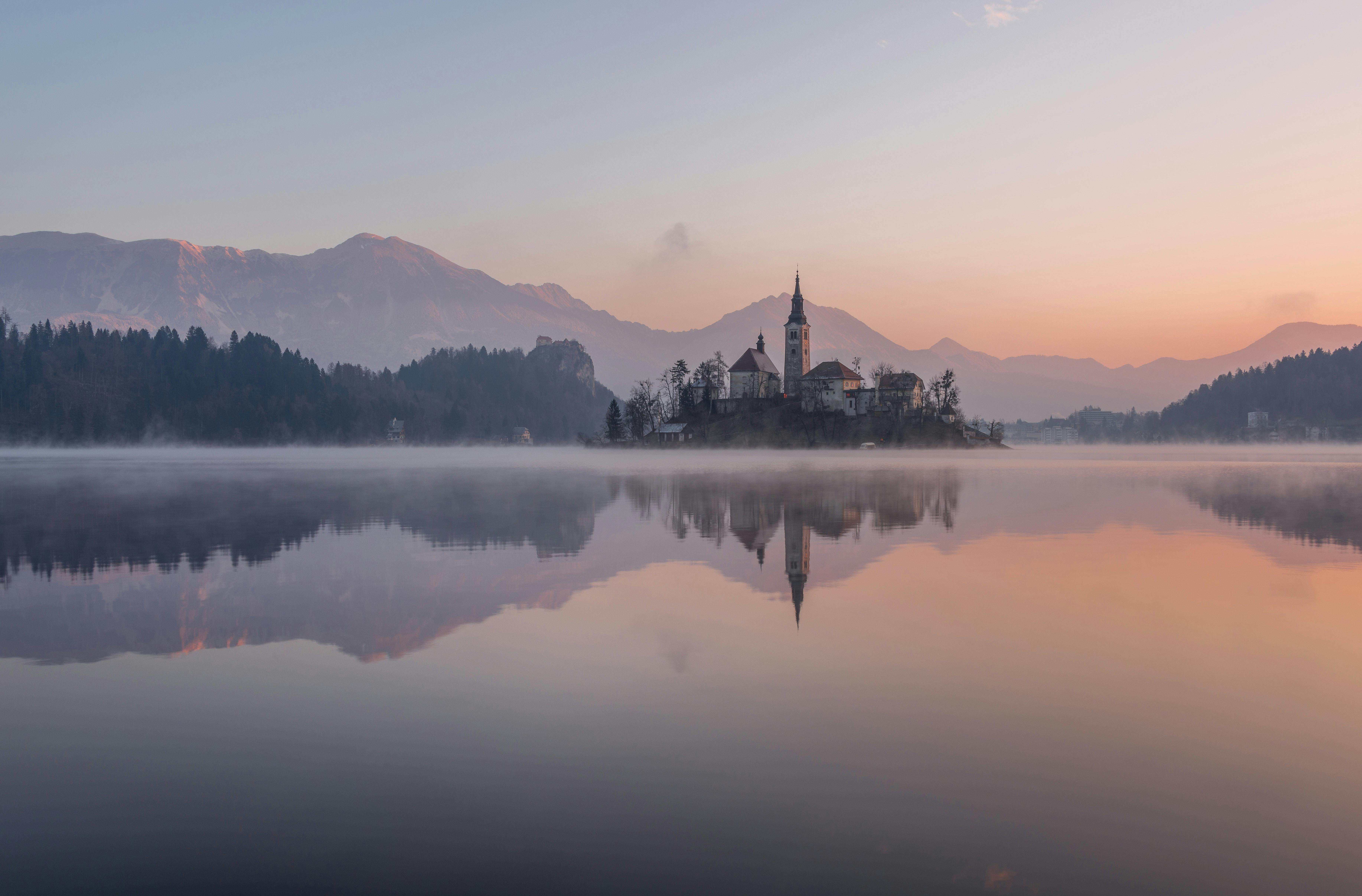 10 Night Time Stories for Adults: Tales of Mystery and Romance